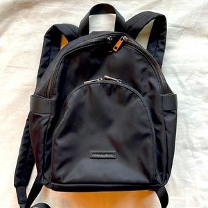 🎒 Black Fabletics Backpack 🎒